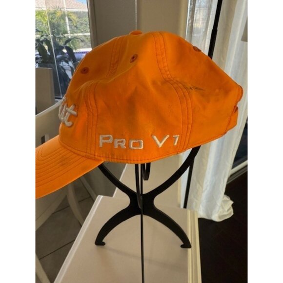 Titleist Pro V1 Golf Hat Neon Orange Adjustable Strapback Cap FJ Footjoy Nylon - Picture 4 of 10